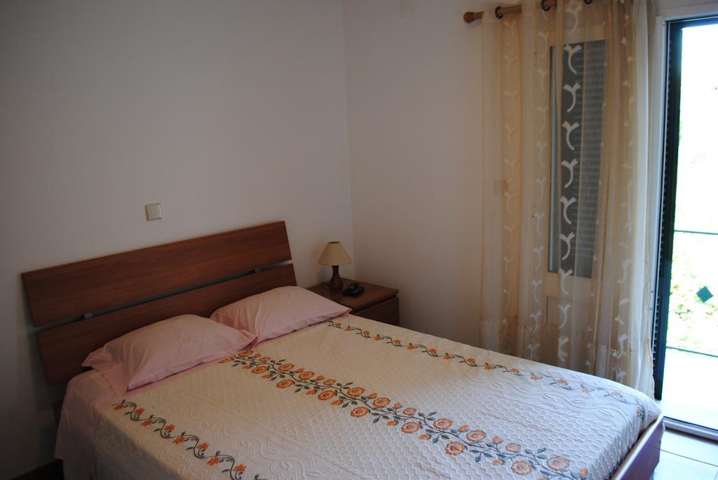 Quarto Duplo